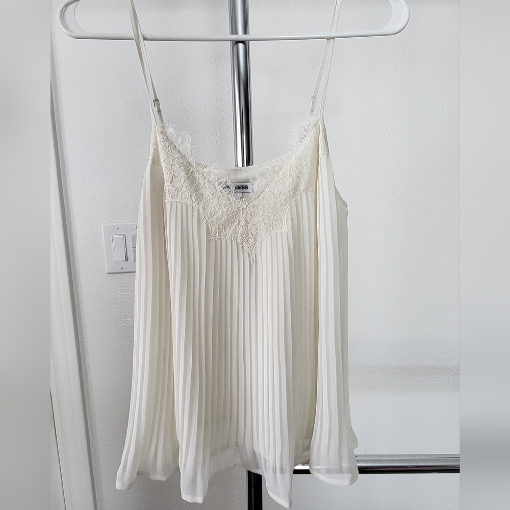 Elegant White Lace Trim Women's Top